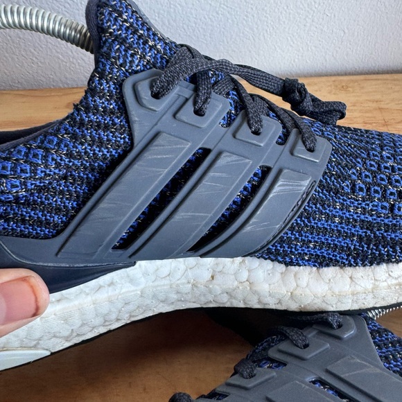Adidas UltraBoost 4.0 - Picture 3 of 8